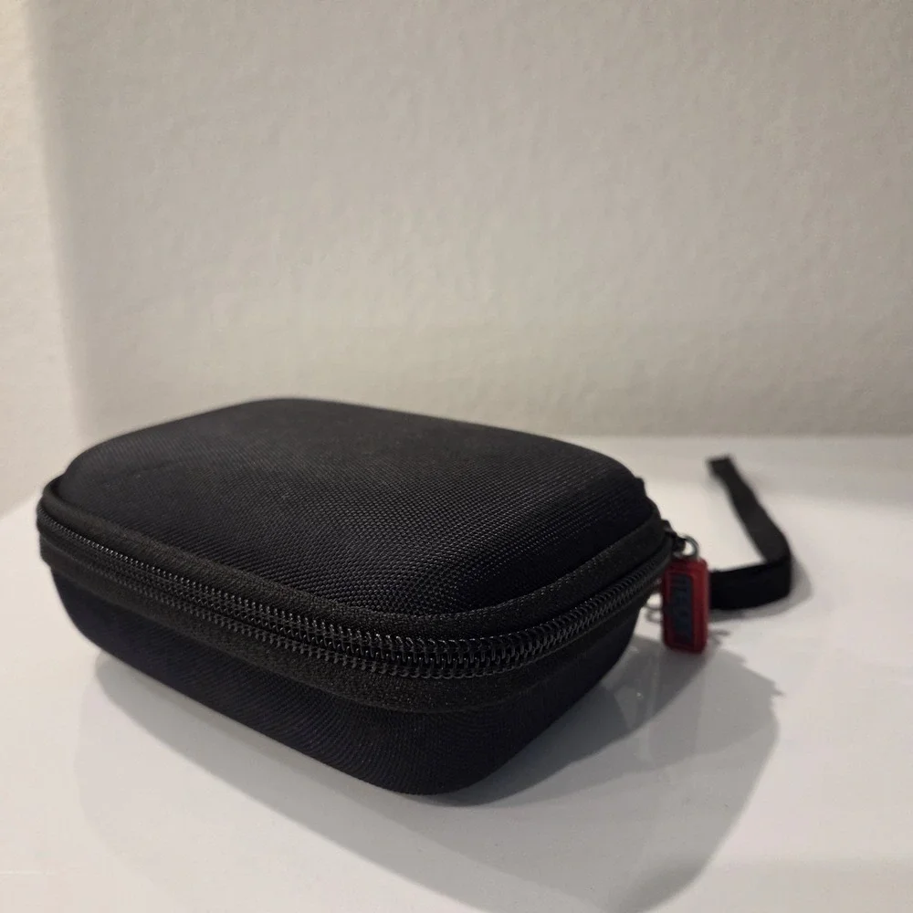 Megen Compact Carrying Case Protective Shell Black